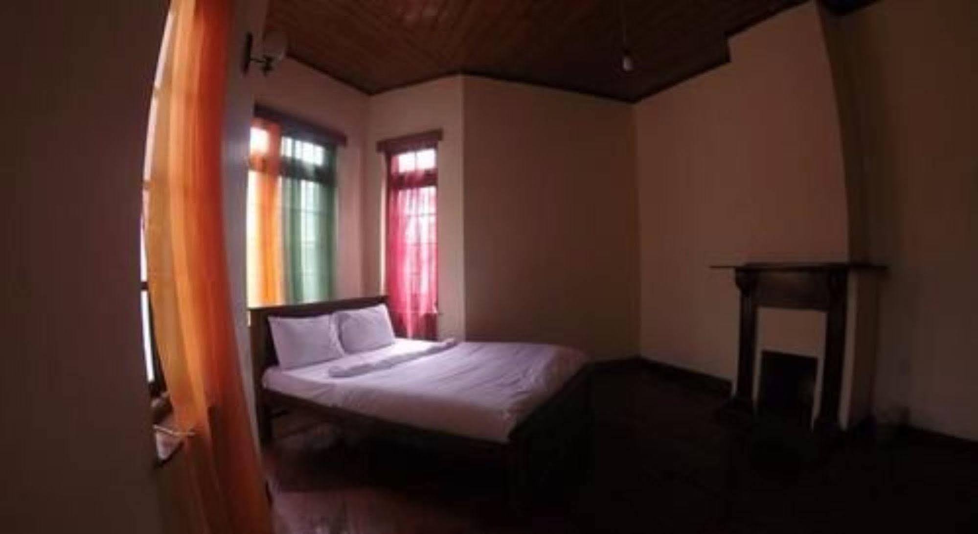 Nuwara Eliya Hostel By Backpack Lanka Exterior photo