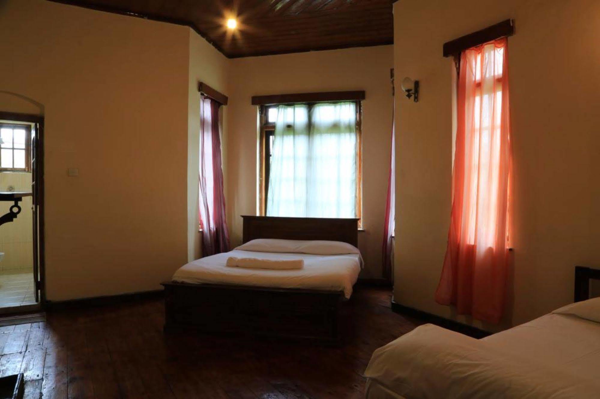 Nuwara Eliya Hostel By Backpack Lanka Exterior photo